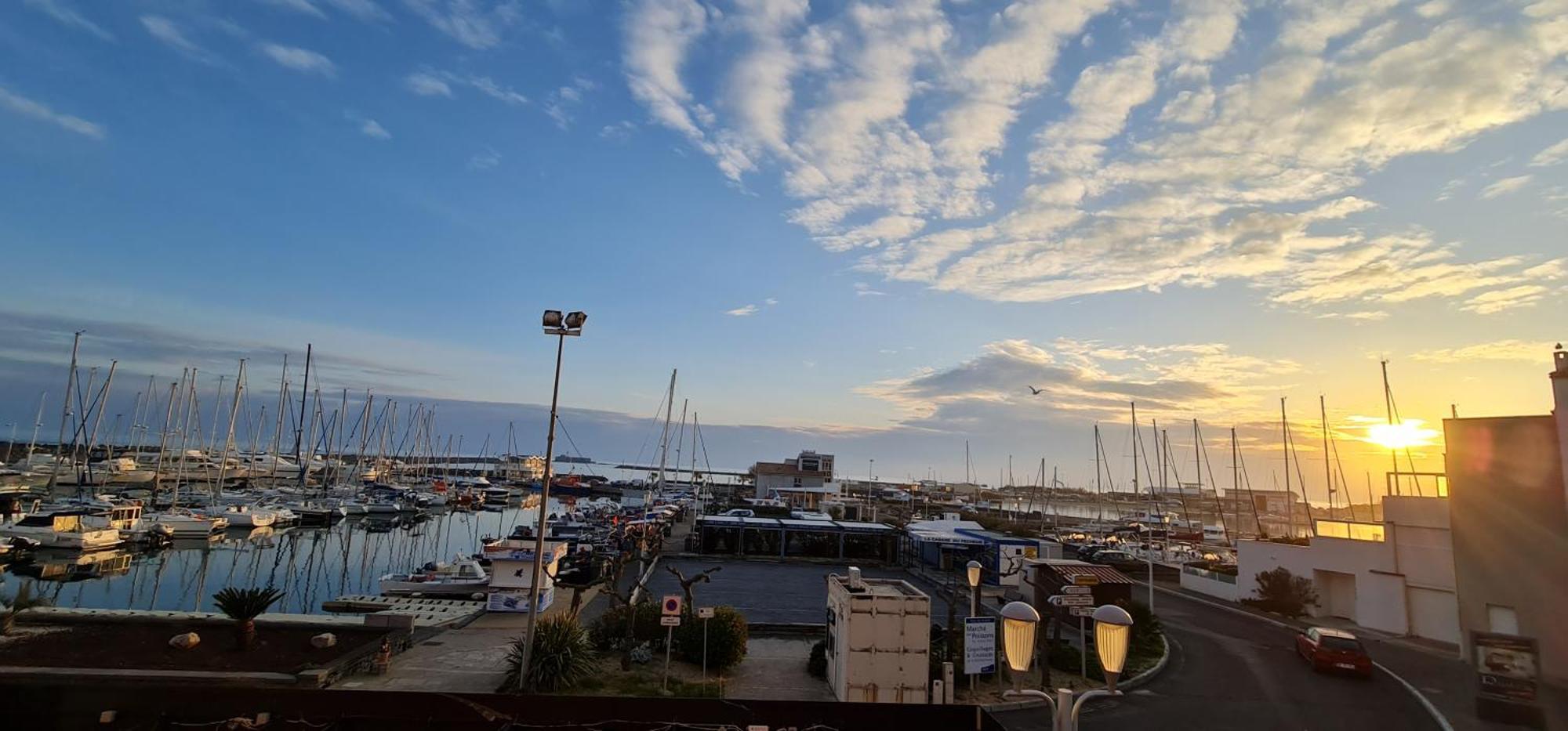 Residence De Standing La Pecherie Spacieux T3 Comme Un Cocon Familial Vue Mer Et Sur L'Avant Port Sur Le Bout Du Bout De Cap D'Agde Seule Cap En Occitanie エクステリア 写真